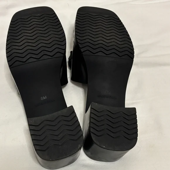 BP. Black chunky slides heels with plastic chain size 8 square toe open toe - Picture 6 of 7